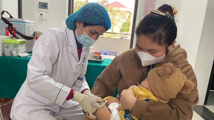Triển khai tiêm vaccine trong Chương trình tiêm chủng mở rộng cho trẻ em tại trạm y tế trạm y tế xã Bình Yên, huyện Sơn Dương, tỉnh Tuyên Quang.