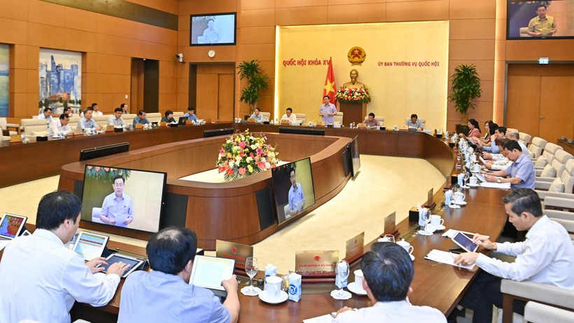 Phiên họp chuyên đề pháp luật tháng 9/2022 nhằm chuẩn bị kỹ lưỡng, bảo đảm chất lượng cao nhất các dự án luật trước khi trình Quốc hội xem xét, quyết định tại Kỳ họp thứ tư, diễn ra tháng 10/2022.