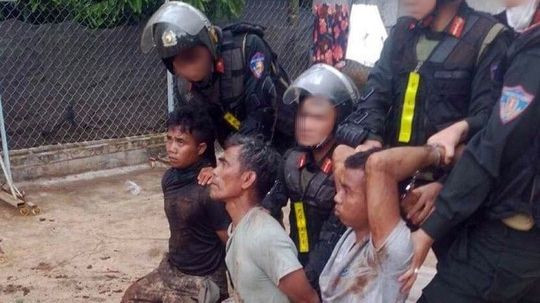 Một số đối tượng bị bắt giữ. Ảnh: Báo Công an nhân dân.