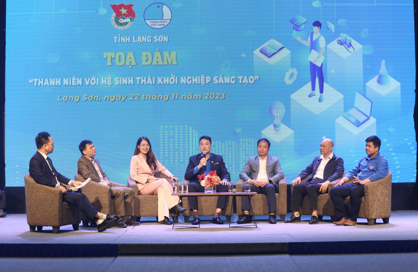 Tọa đàm “Thanh niên với hệ sinh thái khởi nghiệp sáng tạo”.