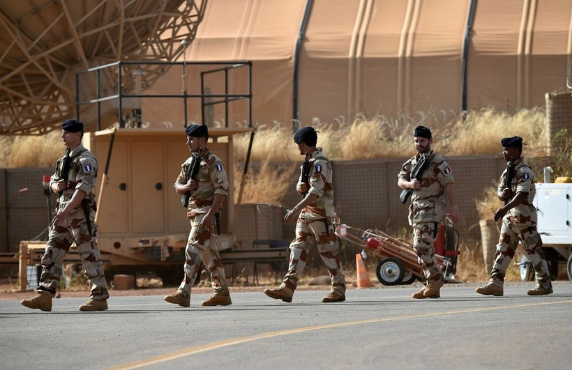 Binh sĩ Pháp tại căn cứ 101 ở Niamey, Niger. (Ảnh: AFP/TTXVN)