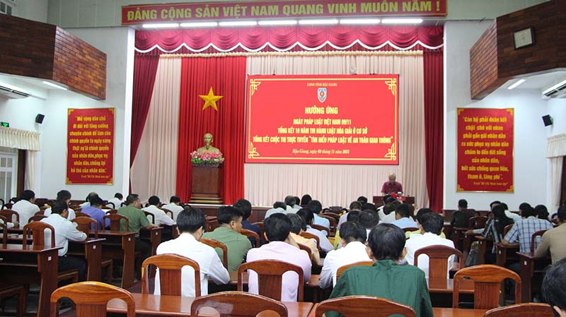 Quang cảnh hội nghị.