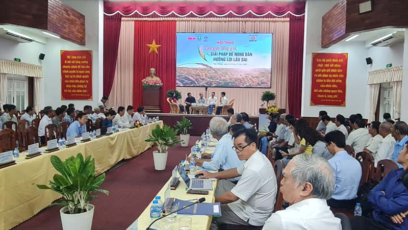Quang cảnh hội thảo.
