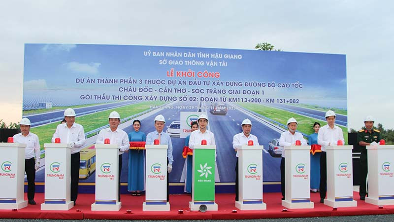 Nghi thức khởi công Dự án thành phần 3.