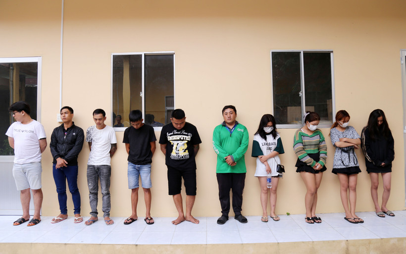 10 đối tượng bị bắt giữ.