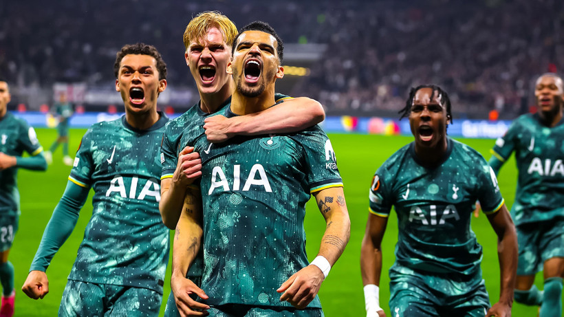 Các cầu thủ Tottenham Hotspur ăn mừng khi giành vé vào bán kết Europa League. (Ảnh: Tottenham Hotspur)