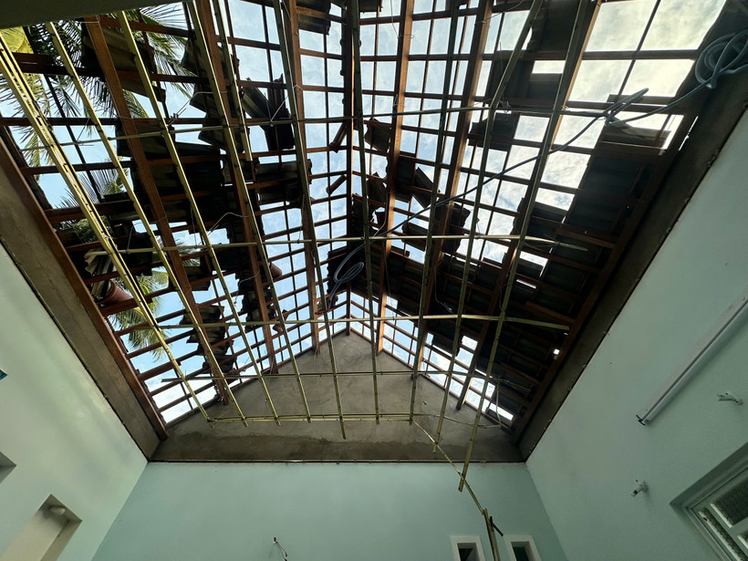 Khu dân cư ở phường ven biển Đắk Lắk tan hoang sau bão số 13