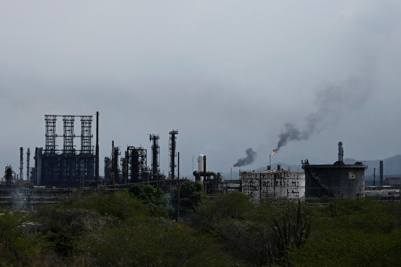 Khu liên hợp công nghiệp hóa dầu ở bang Anzoategui, Venezuela. Ảnh: THX/TTXVN