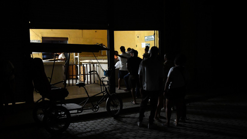 Mất điện tại Thủ đô Havana, Cuba ngày 16/3/2026. (Ảnh: THX/TTXVN)