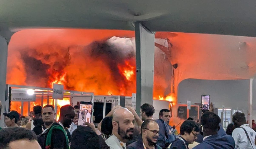 Hỏa hoạn tại khu triển lãm Cop30 khiến hàng trăm đại biểu phải sơ tán