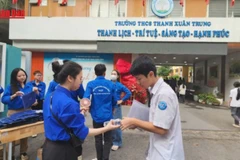 [Video] Gần 104.000 học sinh Hà Nội bước vào kỳ thi lớp 10