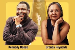 Hai người đoạt giải thưởng Nelson Mandela năm 2025. Ảnh: LHQ