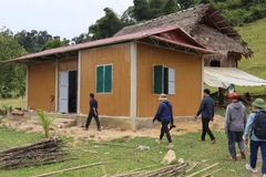 Ngôi nhà mới của gia đình anh Lương Văn Dần ở bản Cò Phạt, xã Môn Sơn.
