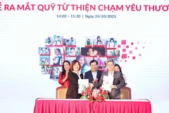 Ra mắt Quỹ từ thiện "Chạm yêu thương"