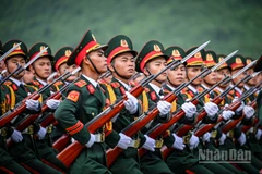 [Ảnh] Hình ảnh các chiến sĩ trong buổi tổng hợp luyện diễu binh, diễu hành lần hai sự kiện A80