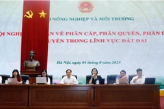 Thứ trưởng Nông nghiệp và Môi trường Lê Minh Ngân chủ trì Hội nghị.