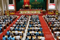 Quang cảnh đại hội Đảng bộ phường Long Xuyên.