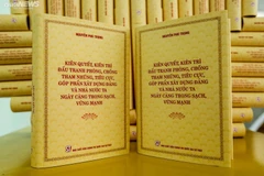 Cuốn sách "Kiên quyết, kiên trì đấu tranh phòng, chống tham nhũng, tiêu cực, góp phần xây dựng Ðảng và Nhà nước ta ngày càng trong sạch, vững mạnh" của cố Tổng Bí thư Nguyễn Phú Trọng.