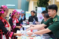 Tuyên truyền, nâng cao nhận thức phòng, chống mua bán người tại cộng đồng vùng đồng bào dân tộc thiểu số.