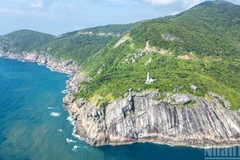 [Ảnh] Kì vĩ "mắt biển" giữa trùng khơi của thành phố Đà Nẵng 