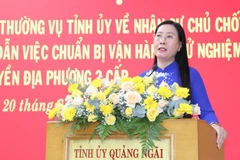 Đồng chí Bùi Thị Quỳnh Vân, Bí thư Tỉnh ủy, Chủ tịch Hội đồng nhân dân tỉnh Quảng Ngãi phát biểu tại hội nghị.