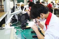 Giờ thực hành của Trường cao đẳng nghề Công nghệ cao Hà Nội. 