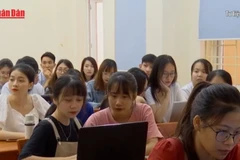 [Video] Sẽ thí điểm thi tốt nghiệp Trung học phổ thông trên máy tính từ năm 2027