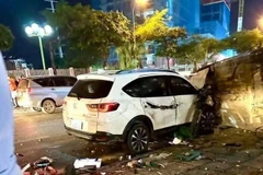 Lái xe ô-tô có biểu hiện say xỉn đâm hàng loạt xe tại Hà Đông (Hà Nội), ít nhất 1 người tử vong