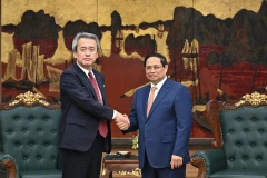 Thủ tướng Phạm Minh Chính và ông Masayuki Omoto, Tổng Giám đốc Tập đoàn Marubeni (Nhật Bản).