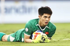 Thủ môn Trần Trung Kiên ngày càng thể hiện bản lĩnh. Ảnh: VFF