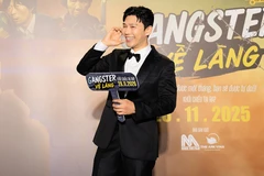 Ji Seung Hyun thả tim với khán giả Việt trong buổi ra mắt phim. (Ảnh: BHD cung cấp)