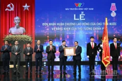 Thủ tướng Phạm Minh Chính trao Huân chương Lao động hạng Nhất cho VTV.