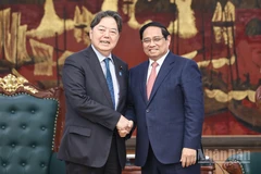 Thủ tướng Phạm Minh Chính và Bộ trưởng Nội vụ và Truyền thông Nhật Bản Hayashi Yoshimasa