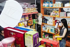 Một buổi quay quảng cáo bán hàng. Ảnh: NGUYỆT ANH