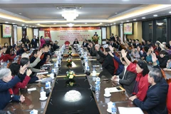 Cử tri Tổ dân phố số 6, phường Ba Đình nhất trí giới thiệu người ứng cử đại biểu Quốc hội khóa XVI. (Ảnh: DUY LINH)