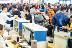 Cảng Hàng không quốc tế Nội Bài chủ động các kịch bản phục vụ sản lượng vận chuyển tăng cao dịp Tết Nguyên đán.