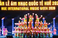 Tuần lễ Âm nhạc quốc tế Huế 2026 chính thức khai mạc tối 13/6 bên bờ sông Hương.