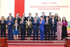 Thủ tướng Phạm Minh Chính và các đại biểu tham dự hội nghị.