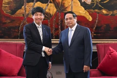 Thủ tướng Phạm Minh Chính và ông Yamamoto Ichita, Thống đốc tỉnh Gunma (Nhật Bản).