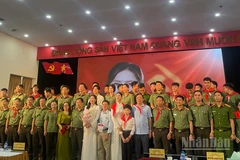 Lễ ra mắt MV.