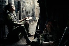 Cảnh trong phim "Mưa đỏ". (Ảnh: Galaxy Studio)