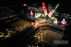 Chương trình nghệ thuật chính luận "Tổ quốc trong tim" của Báo Nhân Dân phối hợp với Thành phố Hà Nội tổ chức. (Ảnh: THÀNH ĐẠT)
