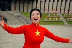 Ca sĩ Đỗ Tố Hoa trong MV. (Ảnh: Nhà sản xuất cung cấp)