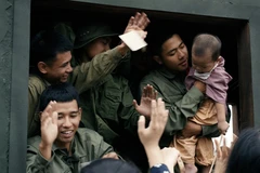 Cảnh trong phim "Mưa đỏ". (Ảnh: Galaxy Studio)