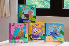 Bộ sách “Thế giới nhỏ động đậy” (Ảnh: Đinh Tị Books)