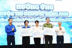 Cuộc thi Olympic tiếng Anh trực tuyến cho cán bộ trẻ