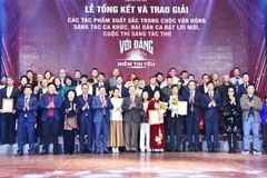 “Với Đảng vẹn toàn niềm tin yêu”