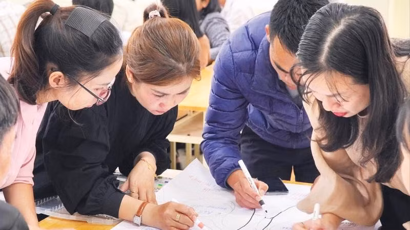 Các hoạt động thảo luận nhóm, phân tích tình huống thực tiễn và thực hành kỹ năng tư vấn giúp học viên nâng cao khả năng vận dụng vào công tác chuyên môn.