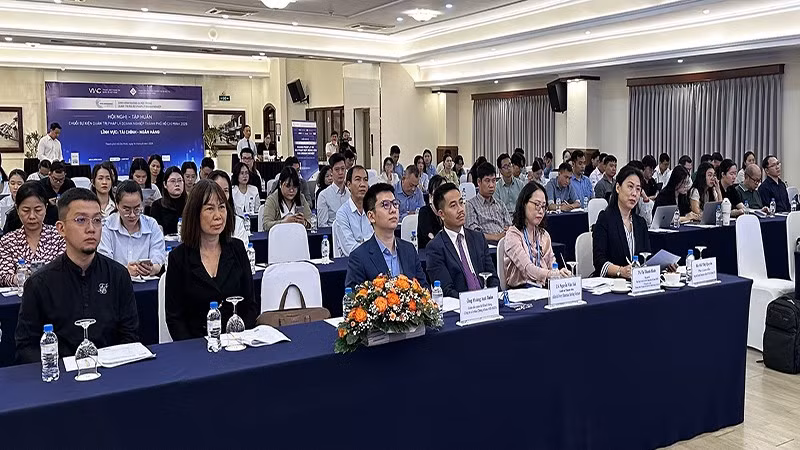 Quang cảnh hội nghị.