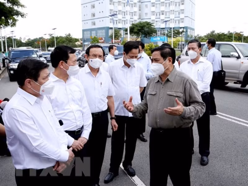 Thủ tướng Phạm Minh Chính kiểm tra công tác chống dịch tại TP Hồ Chí Minh -0